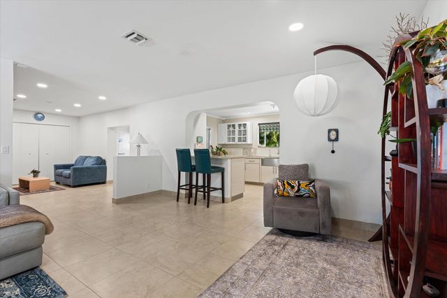 1101 NE 4th Court, Hallandale Beach, FL 33009