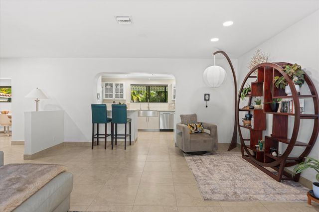 1101 NE 4th Court, Hallandale Beach, FL 33009