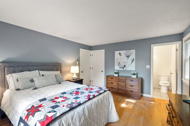 22 Causeway Street, Medfield, MA 02052
