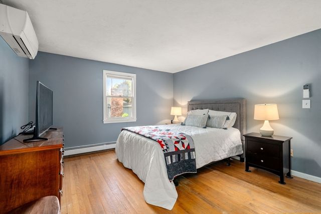 22 Causeway Street, Medfield, MA 02052
