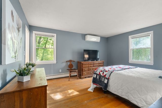 22 Causeway Street, Medfield, MA 02052