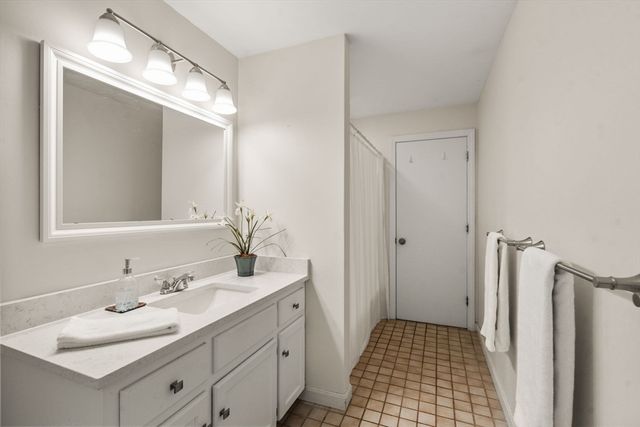 22 Causeway Street, Medfield, MA 02052