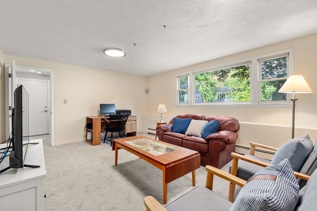 22 Causeway Street, Medfield, MA 02052