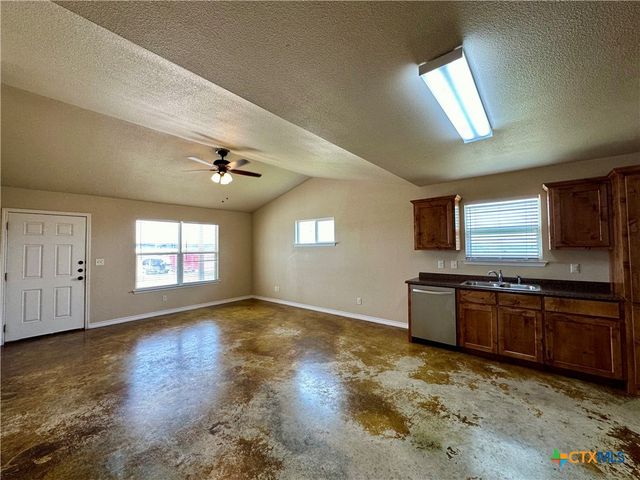 5353 Airport Highway 21, Maxwell, TX 78656