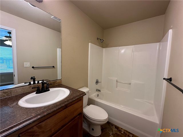 5353 Airport Highway 21, Maxwell, TX 78656