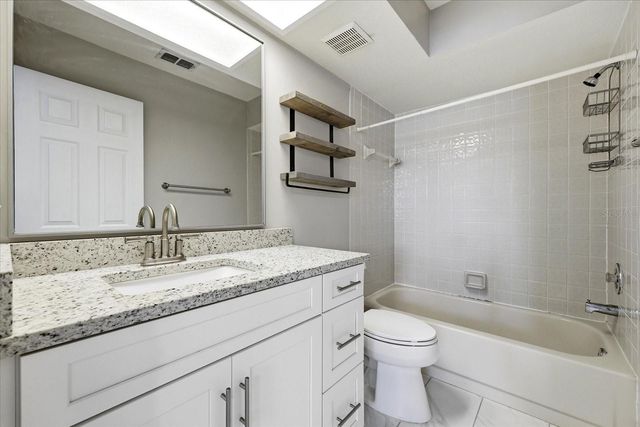 14628 LORIDAWN DRIVE 13, Seminole, FL 33776