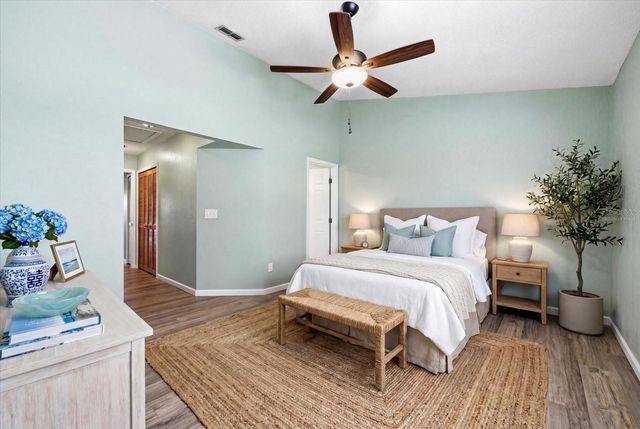 14628 LORIDAWN DRIVE 13, Seminole, FL 33776