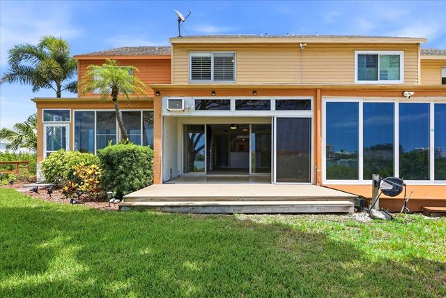 14628 LORIDAWN DRIVE 13, Seminole, FL 33776