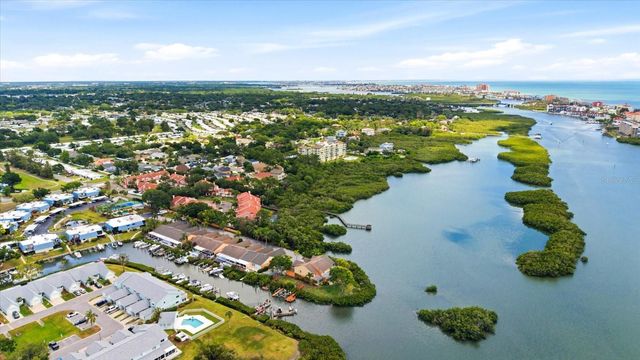 14628 LORIDAWN DRIVE 13, Seminole, FL 33776