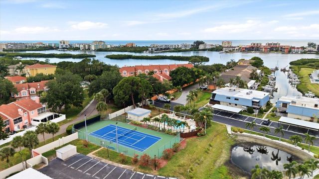 14628 LORIDAWN DRIVE 13, Seminole, FL 33776