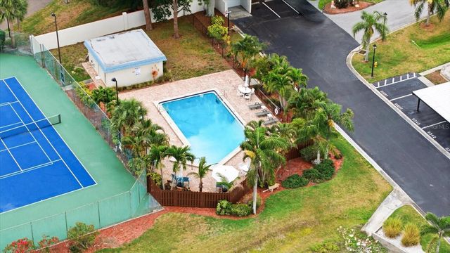 14628 LORIDAWN DRIVE 13, Seminole, FL 33776