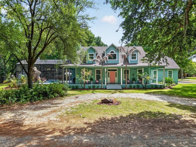 250 N WALKER STREET, Oakland, FL 34760