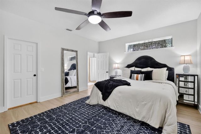 250 N WALKER STREET, Oakland, FL 34760