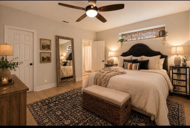 250 N WALKER STREET, Oakland, FL 34760