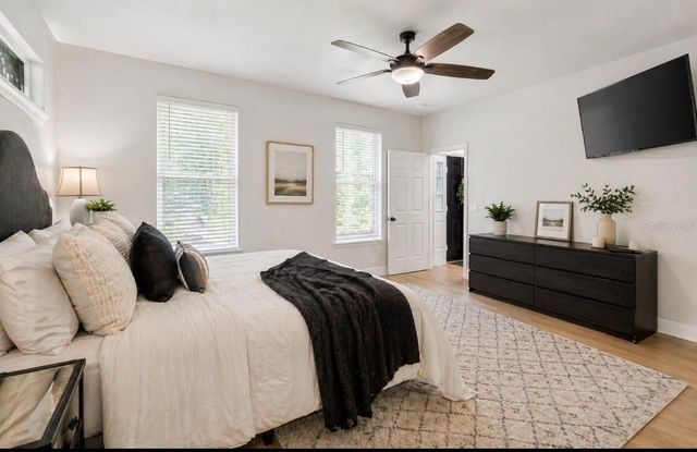 250 N WALKER STREET, Oakland, FL 34760