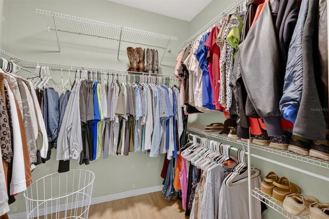 250 N WALKER STREET, Oakland, FL 34760