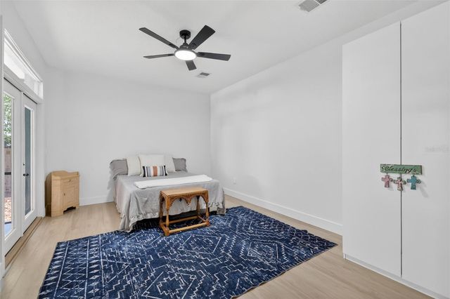 250 N WALKER STREET, Oakland, FL 34760