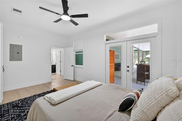 250 N WALKER STREET, Oakland, FL 34760