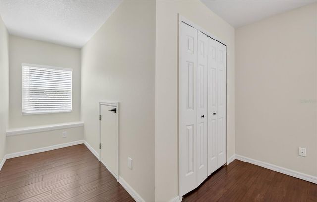 250 N WALKER STREET, Oakland, FL 34760