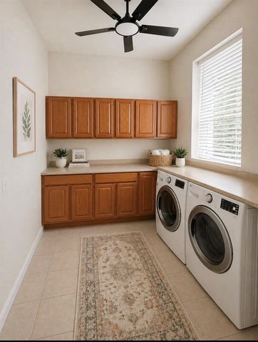 250 N WALKER STREET, Oakland, FL 34760