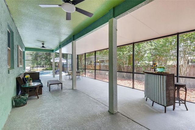 250 N WALKER STREET, Oakland, FL 34760