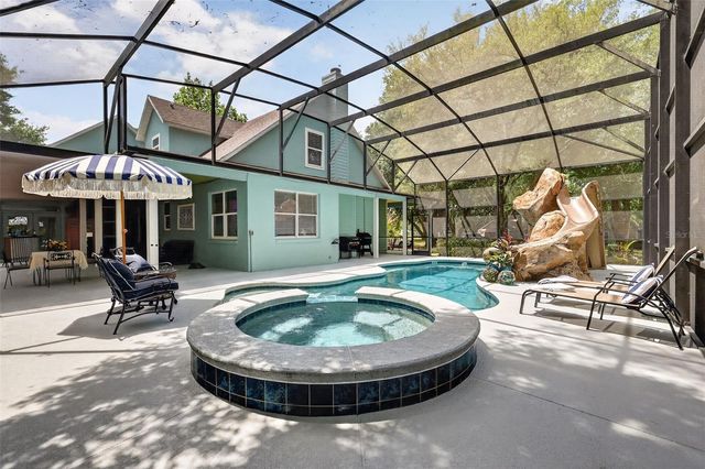 250 N WALKER STREET, Oakland, FL 34760