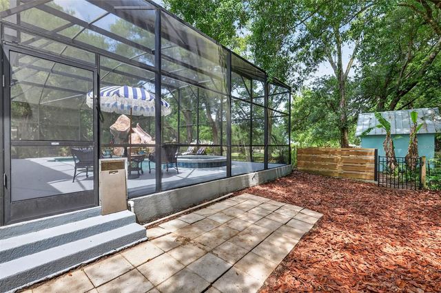 250 N WALKER STREET, Oakland, FL 34760