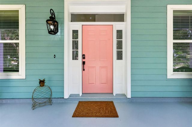 250 N WALKER STREET, Oakland, FL 34760