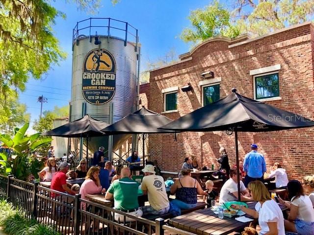 250 N WALKER STREET, Oakland, FL 34760