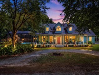 250 N WALKER STREET, Oakland, FL 34760