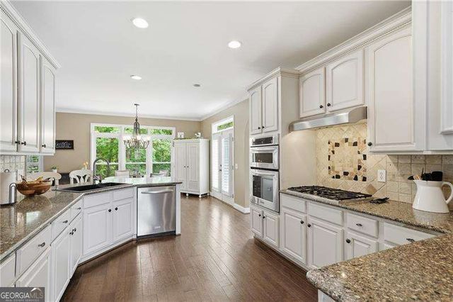 125 Kremer Falls Trace, Canton, GA 30114