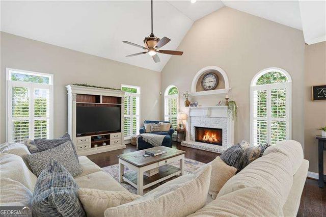 125 Kremer Falls Trace, Canton, GA 30114