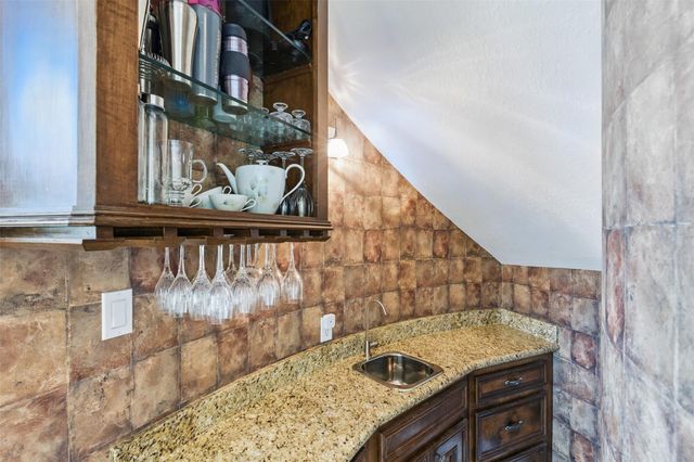 90 Greenview Street, Montgomery, TX 77356