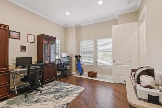 90 Greenview Street, Montgomery, TX 77356