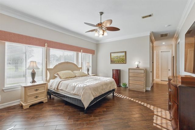 90 Greenview Street, Montgomery, TX 77356