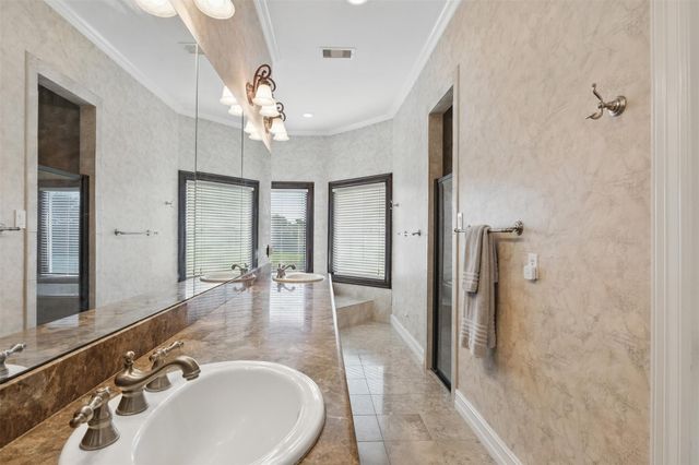 90 Greenview Street, Montgomery, TX 77356