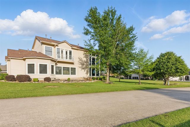 90 Greenview Street, Montgomery, TX 77356