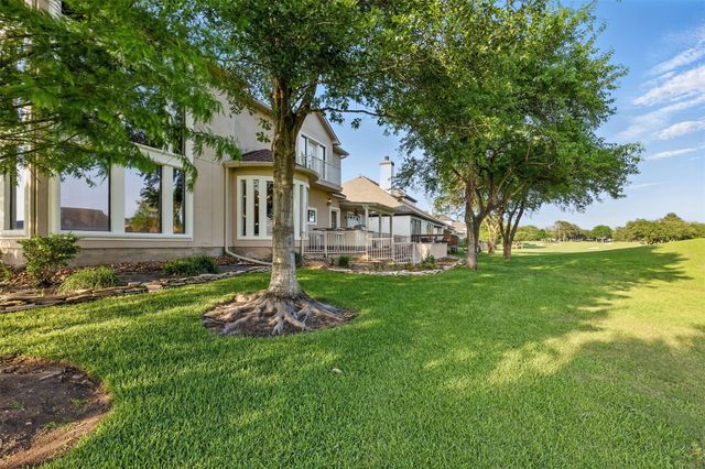 90 Greenview Street, Montgomery, TX 77356