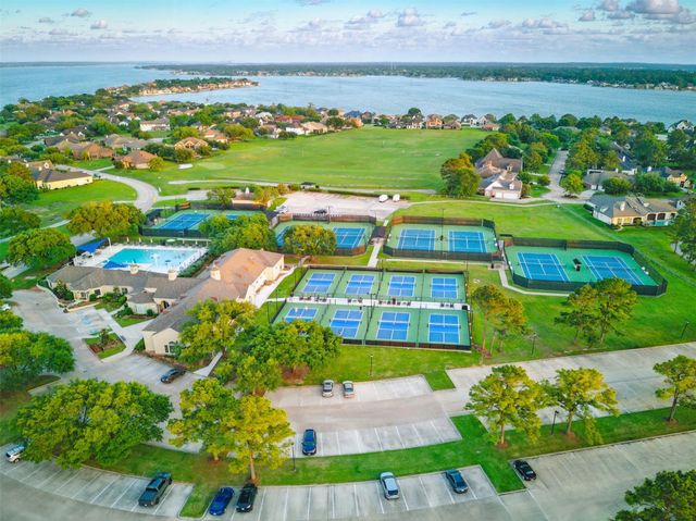 90 Greenview Street, Montgomery, TX 77356