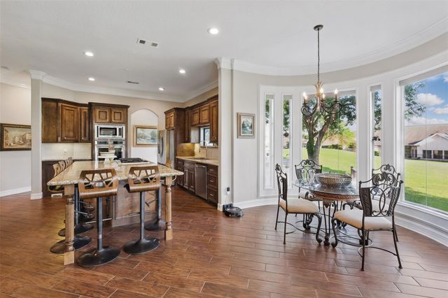 90 Greenview Street, Montgomery, TX 77356