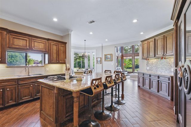 90 Greenview Street, Montgomery, TX 77356