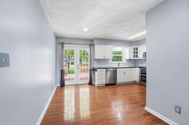 6040 E Walnut Street, Westerville, OH 43081