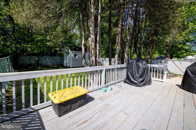 21 DIXMONT AVE, Trenton, NJ 08618