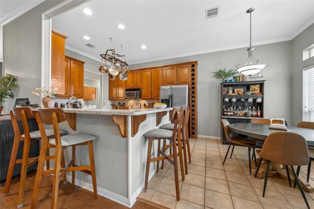 1400 Radisson Drive, Hewitt, TX 76643