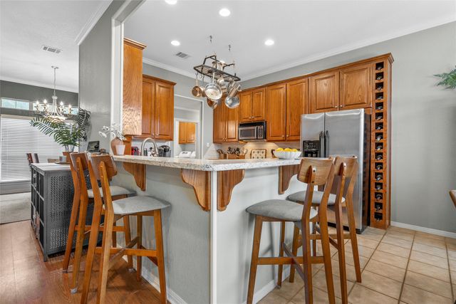 1400 Radisson Drive, Hewitt, TX 76643