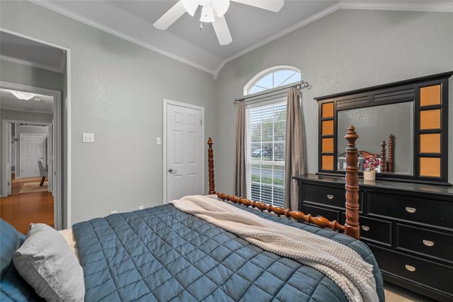 1400 Radisson Drive, Hewitt, TX 76643