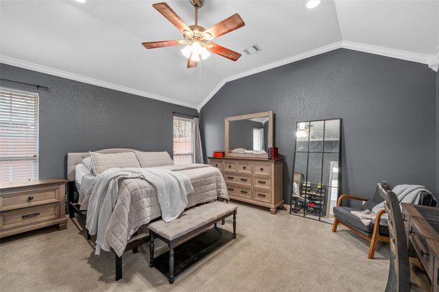 1400 Radisson Drive, Hewitt, TX 76643