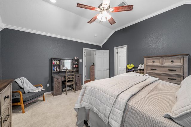 1400 Radisson Drive, Hewitt, TX 76643