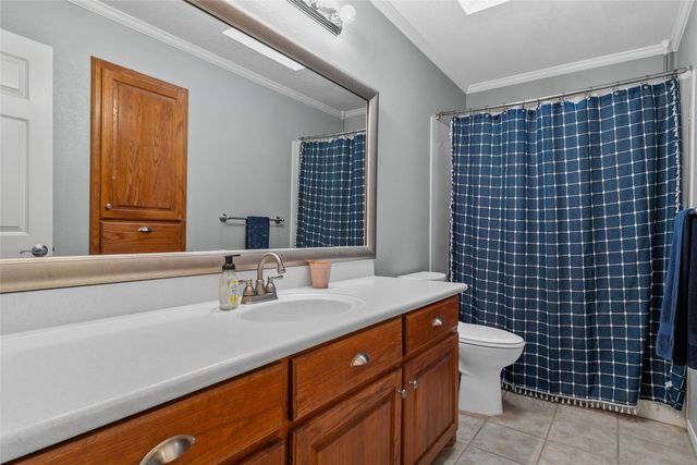 1400 Radisson Drive, Hewitt, TX 76643