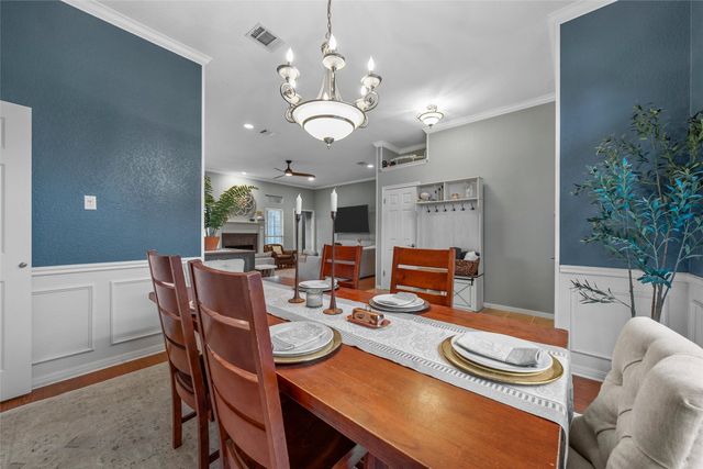 1400 Radisson Drive, Hewitt, TX 76643